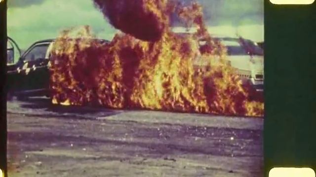 Epic Crash test! 1971 Chevy Impala vs 1972 Ford Pinto Crash test (that's epic!) смотреть онлайн