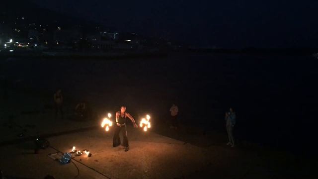 Ялта в режиме реального времени. 3 ноября. Вечер. смотреть онлайн