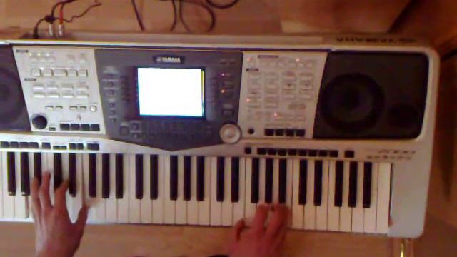 Andrzej Rosiewicz - Biały walc |COVER| YAMAHA PSR 2000 ; ) смотреть онлайн