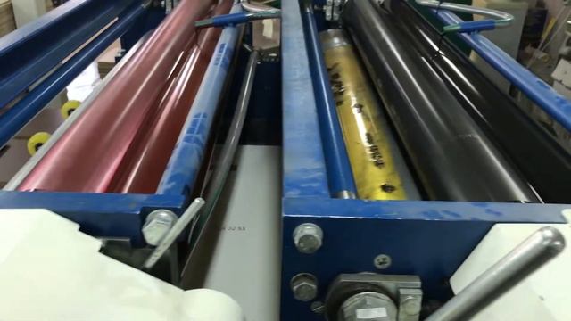 Картонная упаковка для пиццы. смотреть онлайн