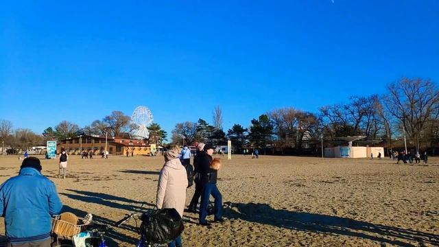 Анапа 4 января. Большая прогулка через центр Анапы, центральный пляж Анапы, пирс, речка Анапка.+9C. смотреть онлайн