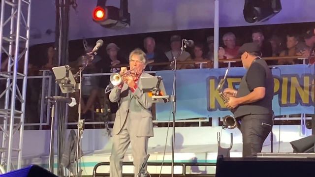 Joe Bonamassa and Tommy Emmanuel going ELECTRIC!!! Well, Well, Well смотреть онлайн