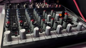 Как подключить айфон к микшеру