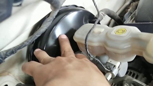WHY IS PARKING BRAKE LIGHT ON. HANDBRAKE LIGHT ON WHEN RELEASED смотреть онлайн