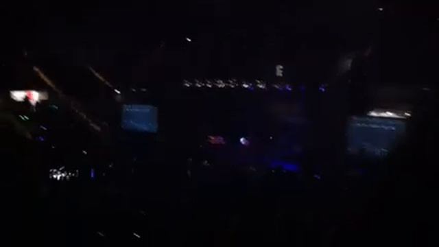 Lloyd"s Entrance at the Blue Cross Arena for Jingle Jam! смотреть онлайн