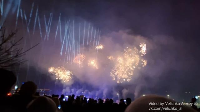 Пиротехнический музыкальный спектакль 02.02.23г. на набережной Волгограда смотреть онлайн