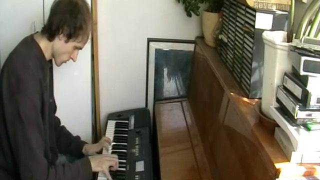 Giovanni Allevi - Go with the flow on Yamaha Piaggero NP-V80 смотреть онлайн