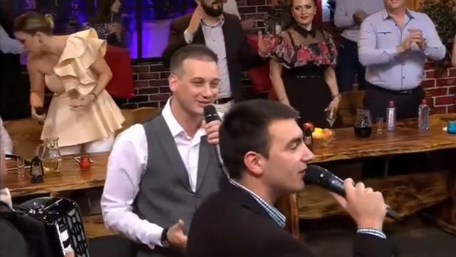 Ajde da si recime edna pesna - Damjan Stojanovski, Vlatko Miladinovski i Skopski Boemi смотреть онлайн