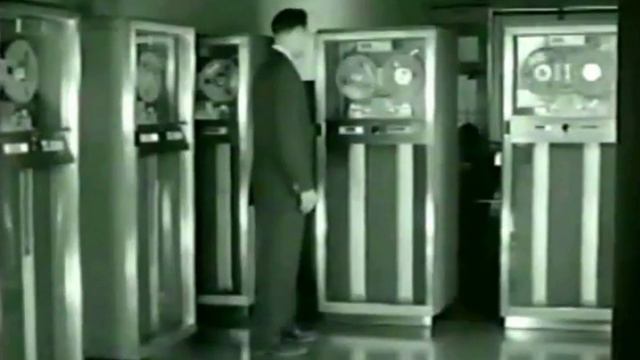【1961 | IBM 7094 : First Computer To Sing】 Daisy Bell смотреть онлайн