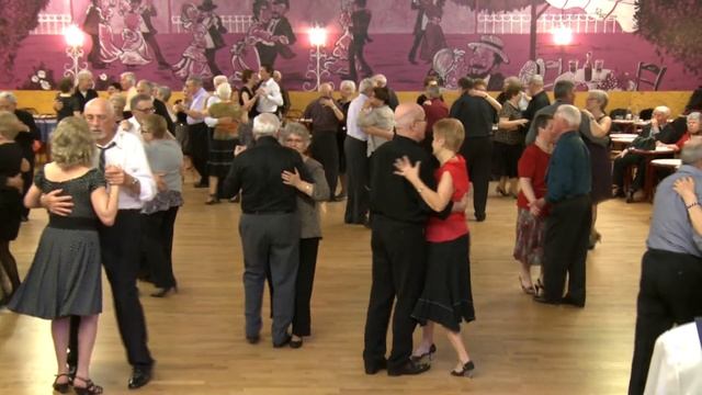 EL MAJOR DEL PASO DANIEL ROGER & LINDA GRACY смотреть онлайн