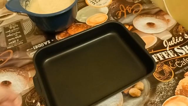 Пироги с повидлом и сгущенкой