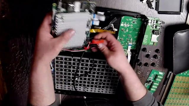 Akai Force Hardware Mods: #1 Disassembly смотреть онлайн