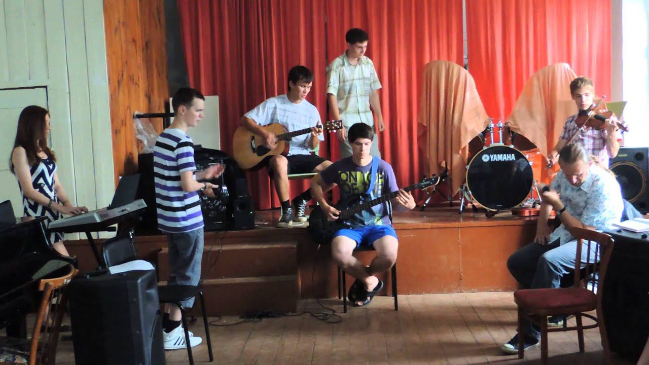 Репетиция песни "Осколок льда" в исполнении Ильи Японцева смотреть онлайн