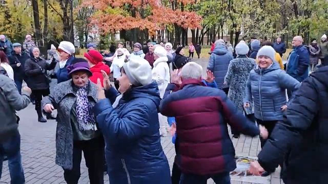 29.10.2023... ? С Днём Водителя и с днём Комсомола.Гомель! смотреть онлайн