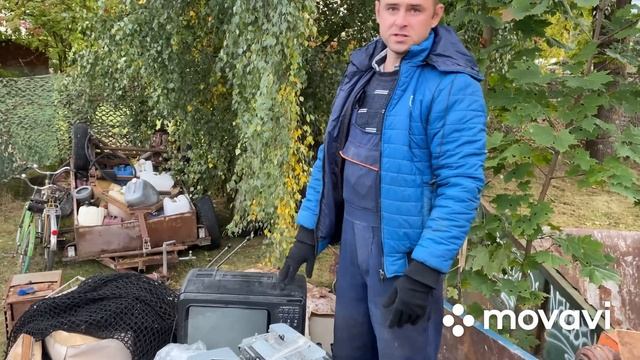 Мусор=деньги, распаковка контейнера. Витёк мусорщик. Назад в СССР. смотреть онлайн