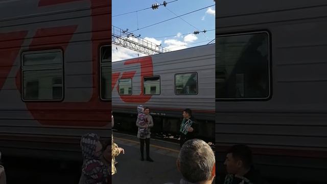Mikhail Veselov Mariyskaya Railway Station Accordion Shift Workers Song Tyumen 1280p