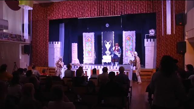 Спектакль "Хрустальная сказка" Режиссёр Олег Рыжонков. смотреть онлайн