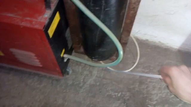 36) Модернизация сварочного аппарата, как закрепить баллон, как сэкономить на сварочной тележке смотреть онлайн