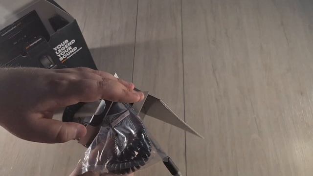 Распаковка наушников Beyerdynamic DT 770 PRO (250 Ом) | Unpacking Beyerdynamic DT 770 PRO (250 Ом) смотреть онлайн