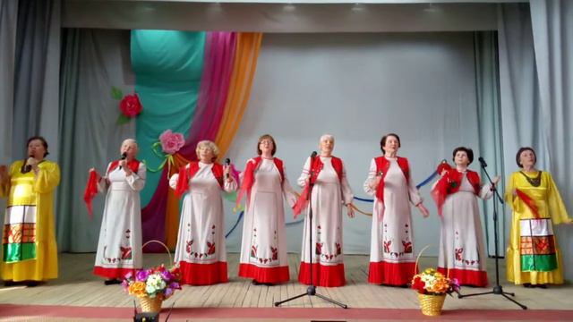 Позитив - ансамбль Черёмушкинского ЦСДК, Рябина стучит в моё окно смотреть онлайн