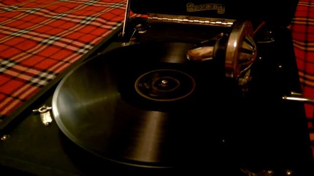 Пётр Лещенко. Чёрные глаза смотреть онлайн