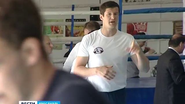 Двукратный чемпион России по боксу Денис Сергеев дал мастер-класс смотреть онлайн