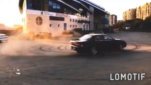 Креста ,,2.5 атмо,, жгёт резину. смотреть онлайн