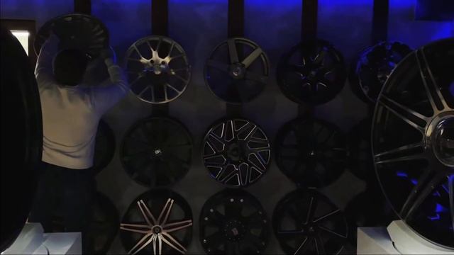 Крутой шоу-рум эксклюзивных литых и кованых дисков TUNING BOUTIQUE! смотреть онлайн