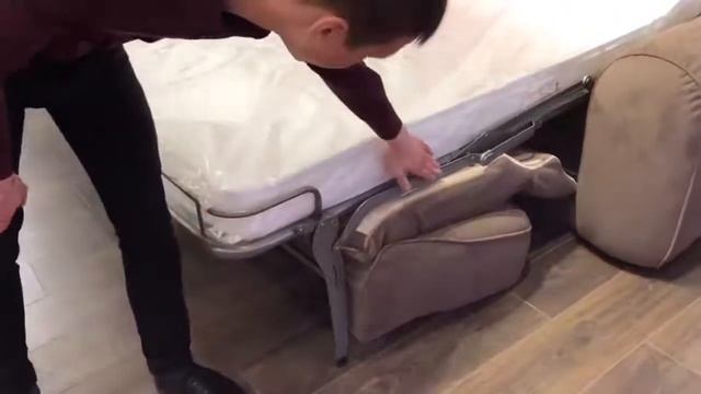 Диван Bombato, фабрика Hasta