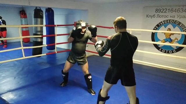 2019.07.19 Спарринг по тайскому боксу в клубе Лотос на Уралмаше