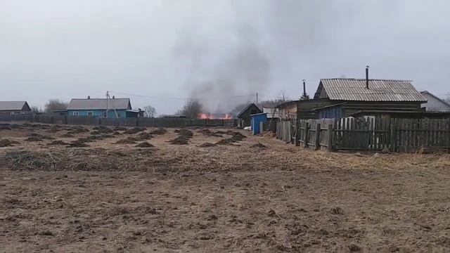 Пажар на улице сгорела баня