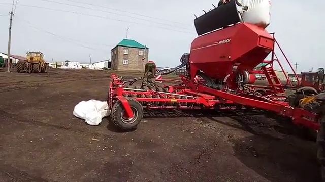 Важно. ООО Байбулат. Загрузка сеялки хорш. смотреть онлайн