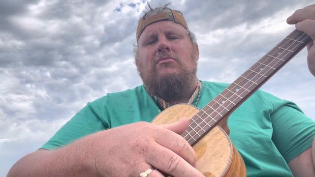 ALBERTA - UKULELE VERSION - CAMPING EDITION смотреть онлайн