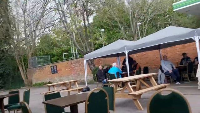 2 May 2021, Jamie Callis, The Queens Arms, Barnet, Madge singing. Simply The Best. смотреть онлайн