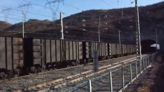 Datong-Qinhuangdao Railway 20,000 tons coal train смотреть онлайн