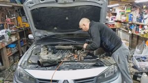 Рено Лагуна 2 Не исправность датчика коленвала не заводится,замена датчика коленвала