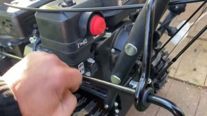 Снегоуборщик Hütter SGC 4800EX первый запуск после сборки.