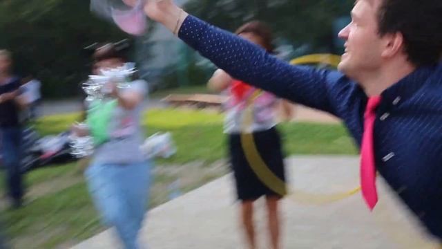 Летний корпоратив в Москве в стиле хиппи. Играем тимбилдинг-квест HELP смотреть онлайн