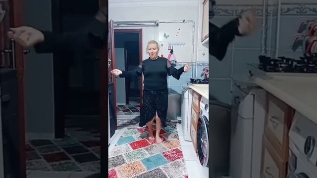 Çatlak Şanzel-Küfürlü Şarkı-S!kt!r Git Yoluna смотреть онлайн