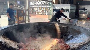 СВАДЕБНЫЙ МЕГА ПЛОВ ! САМАЯ ПОПУЛЯРНАЯ ЕДА В УЗБЕКИСТАНЕ #плов #еда #узбекистан