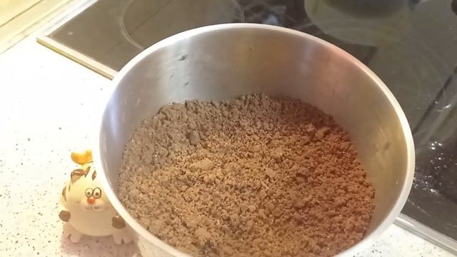 Шоколадный торт со сметанным кремом на 8 марта! Рецепт от кота Бони смотреть онлайн