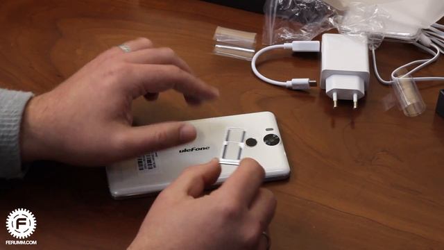 Ulefone Power распаковка и предварительный обзор. UNBOXING Ulefone Power 6050 mAh! от FERUMM.COM смотреть онлайн
