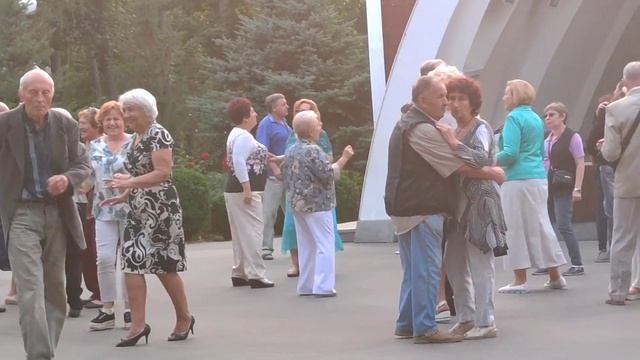 Свадьба музыка цветы Парк Горького Харьков смотреть онлайн