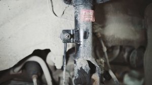 Скрип стойки стабилизатора Додж Калибр