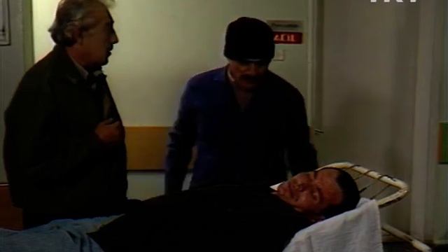 Umut Taksi 5. Bölüm @NostaljiTRT смотреть онлайн