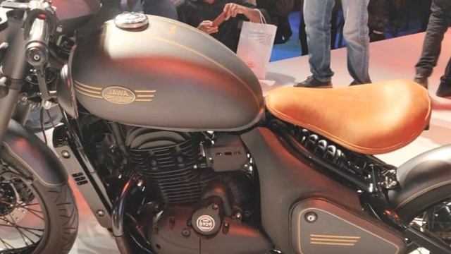 JAWA PERAK 2018| JAWA Custom Bobber Bike| First Look| ShazzRides #53 смотреть онлайн
