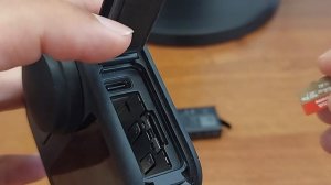 GoPro MAX How to Insert Memory Card