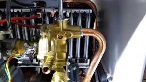 Газовая колонка Bosch Therm 2000 O W 10 KB23 - проточный водонагреватель с авто розжигом от батарее