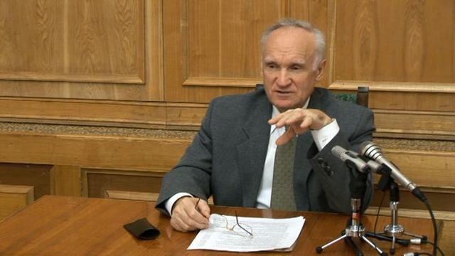 Святость и соборность Церкви (МДА, 2005.11.28) — Осипов А.И. смотреть онлайн