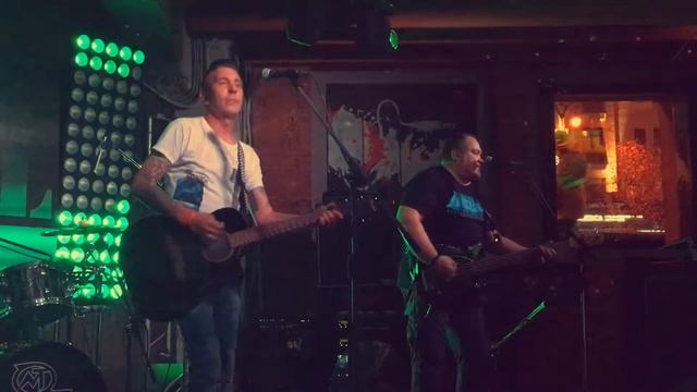 CASUAL Сквозь дым сигарет смотреть онлайн